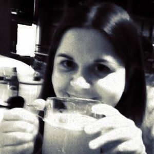 Meet your Posher, Laurie